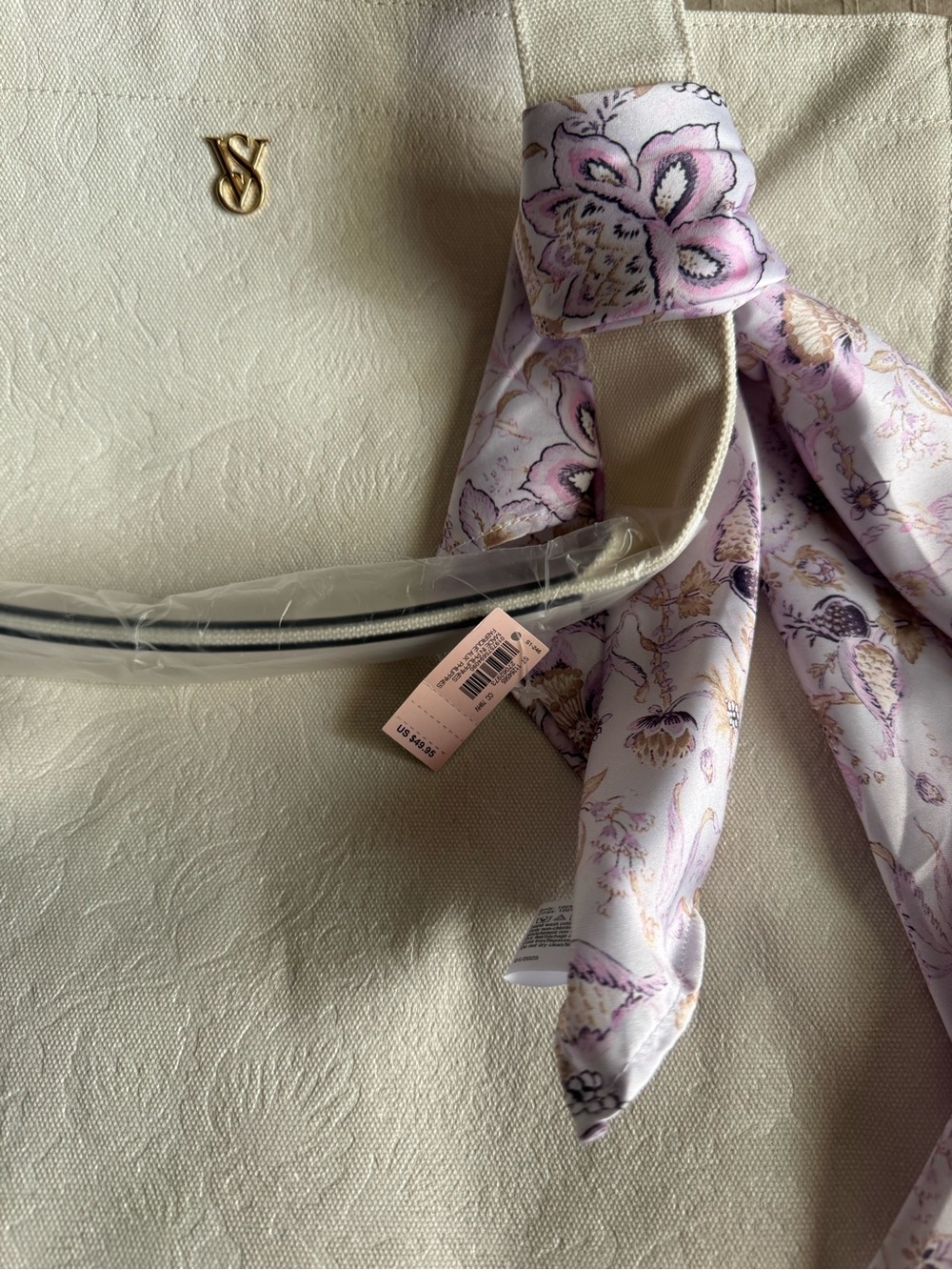 Victoria Secret White Floral Tote Bag with Lavender Scarf - Picture 4 of 7